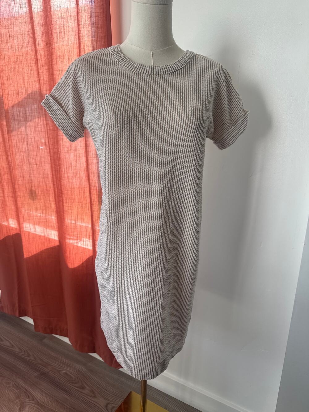 Club Monaco Beige Bodycon Dress Quiet Luxury Preppy Old Money Country Club